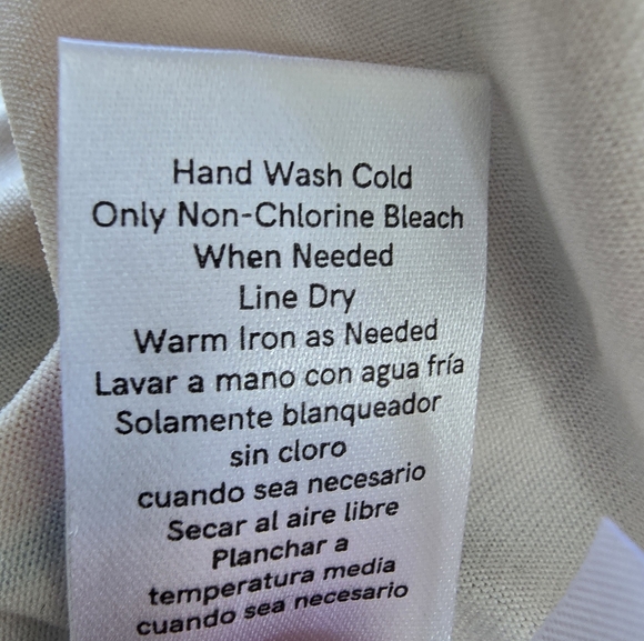 Venus NWOT Coral Embellished Jeweled Cold Shoulder Short Sleeve Top Size XS - Picture 6 of 6